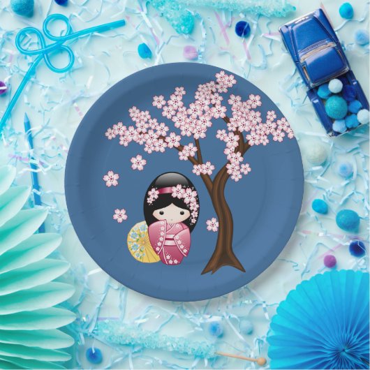 Spring Kokeshi Doll - Cute Geisha Girl op Blue Papieren Bordje (Feest)