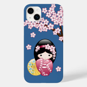 Spring Kokeshi Doll - Japanse geisha wordt in blau Case-Mate iPhone 14 Plus Hoesje