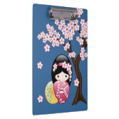 Spring Kokeshi Doll - Japanse geisha wordt in blau Klembord (Rechts)
