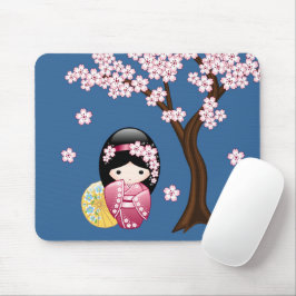 Spring Kokeshi Doll - Japanse geisha wordt in blau Muismat
