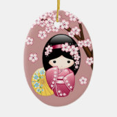 Spring Kokeshi Doll - Stomme Japanse geisha op Roz Keramisch Ornament (Voorkant)