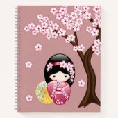 Spring Kokeshi Doll - Stomme Japanse geisha op Roz Notitieboek (Voorkant)