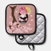 Spring Kokeshi Doll - Stomme Japanse geisha op Roz Pannenlap (Voorkant / Achterkant)