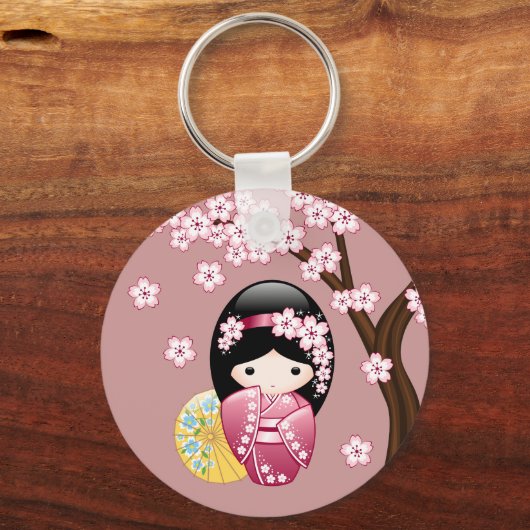 Spring Kokeshi Doll - Stomme Japanse geisha op Roz Sleutelhanger (Voorkant)