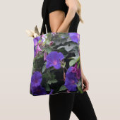 Spring Morning Glories in Blue Tote Bag (Dichtbij)