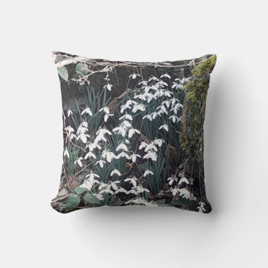 Spring Snowdrops Cushion Kussen (Voorkant)