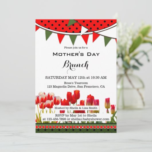 Spring Tulips Moederdag Brunch Uitnodiging (Staand voorkant)