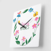 Spring Vibes with Flowers and Butterflies Vierkante Klok (Hoek)