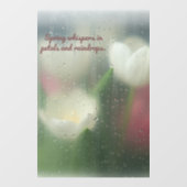 Spring Whispers in bloemblaadjes en regendruppels Raamsticker (Vel)