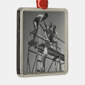 Springbord Metalen Ornament (Rechts)