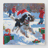 Springer Spaniel Hardloopsneeuw met kerst Pet Vierkante Klok (Voorkant)