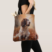 Springer Spaniel in herfstbladeren val inspireert Tote Bag (Dichtbij)