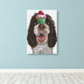 Springer Spaniel met Cupcake Canvas Afdruk (Insitu (Houten vloer))