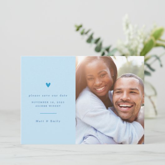 Springtime Blue Minimalist Heart Save the Date (Staand voorkant)