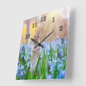 Springtime-chipmunk Vierkante Klok (Hoek)