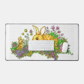 Springtime konijntjes in een bloemenveld bureaumat (Keyboard & Muis)