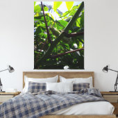 Sprinkhaan Verborgen in het Oog Springend Close-Up Canvas Afdruk (Insitu (Slaapkamer))