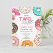 Sprinkled Donut TWEE lief verjaardagsfeestje voor  Kaart (Staand voorkant)