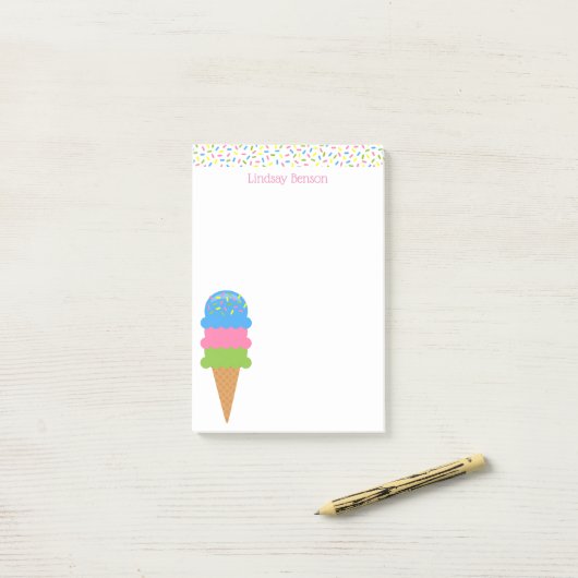 Sprinkles Ice Cream Cone Custom Post-it Notitieblo Post-it® Notes (Op bureau)