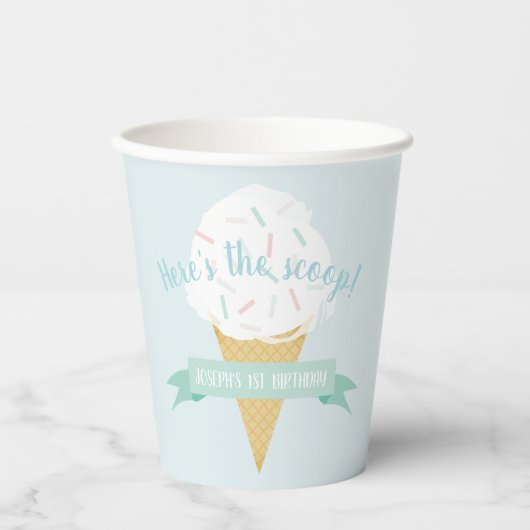 Sprinkles Ice Cream Hier is de Scoop Birthday Papieren Bekers (Voorkant)