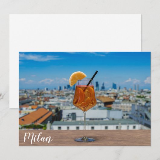 Spritz-cocktail op een tafel met uitzicht van Mila (Voorkant / Achterkant)