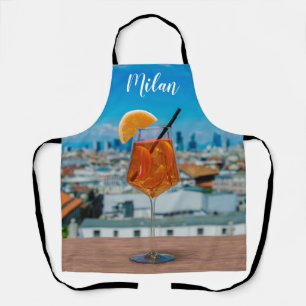 Spritz-cocktail op een tafel met uitzicht van Mila Schort