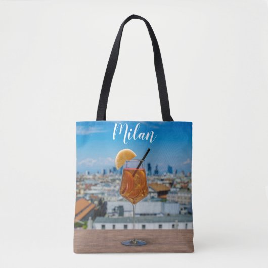 Spritz-cocktail op een tafel met uitzicht van Mila Tote Bag (Voorkant)