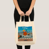 Spritz-cocktail op een tafel met uitzicht van Mila Tote Bag (Voorkant (product))