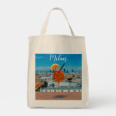 Spritz-cocktail op een tafel met uitzicht van Mila Tote Bag (Achterkant)