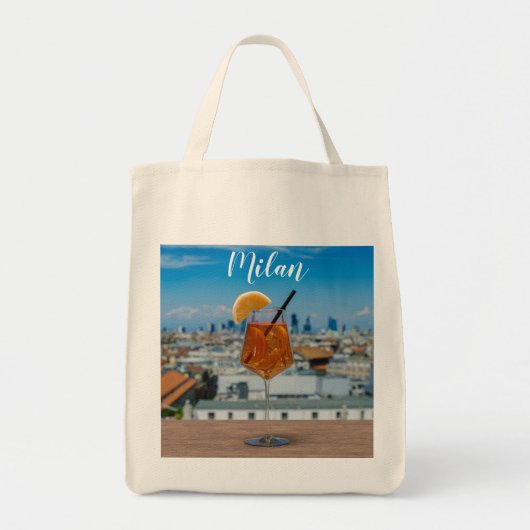 Spritz-cocktail op een tafel met uitzicht van Mila Tote Bag (Voorkant)