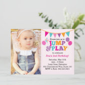 Sprong & Speel Balloons Fotouitnodiging (roze) Kaart (Staand voorkant)