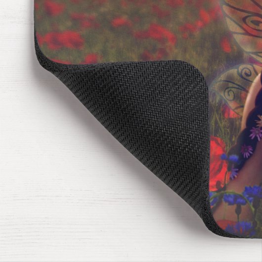 Sprookje bij zonsondergang in een veld van klaproz muismat (Hoek)