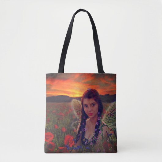 Sprookje bij zonsondergang in een veld van klaproz tote bag (Voorkant)