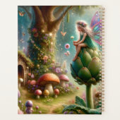Sprookje zittend op een artisjok Magical Personali Planner (Achterkant)
