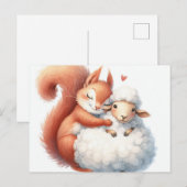 Sprookjesachtige eekhoorn knuffelt een schaap briefkaart (Voorkant / Achterkant)