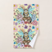 Sprookjesachtige Pastel Gestreepte Fee Kat Bloemri Bad Handdoek (Handdoek)
