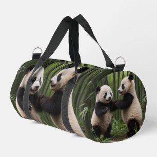 Sprookjesachtige Wonders: Baby Pandas Spelen in he Plunjezak
