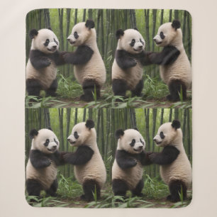 Sprookjesachtige Wonders: Babypanda's Spelen in he Sherpa Deken