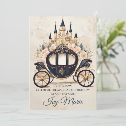 Sprookjeskoets en Kasteel Uitnodiging (Staand voorkant)