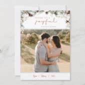 Spruce & Pine Cones Joyful Holiday Kaart (Voorkant)