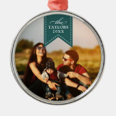 Spruce Ribbon | Persoonlijke naam en jaarlijkse fo Metalen Ornament (Voorkant)