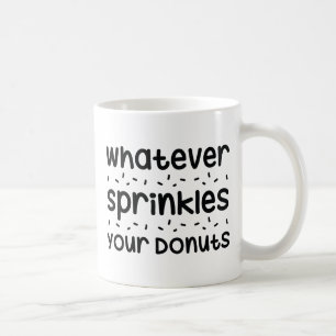 Spuit Strooigoed op Uw Donuts Koffiemok