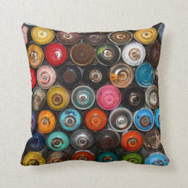 Spuitverfblikjes, graffiti, kussen