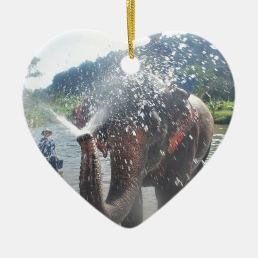 Spuitwater voor olifanten keramisch ornament (Voorkant)