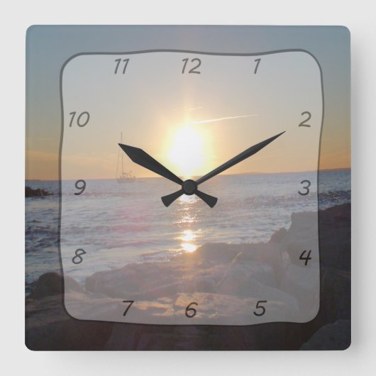Square Clock with Ocean Sunset & Sailboat Photo Vierkante Klok (Voorkant)