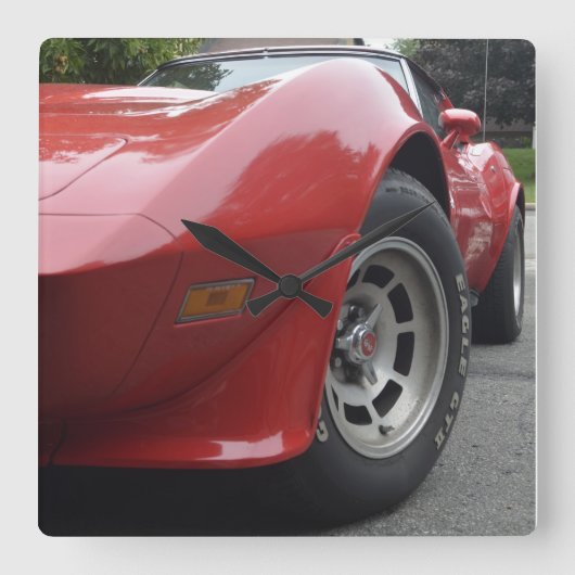Square Corvette Clock Vierkante Klok (Voorkant)