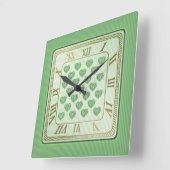 Square Green and White Tegel Hearts Pattern Vierkante Klok (Hoek)