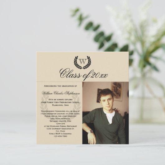 Square Letter Monogram Classic Photo Afstuderen Kaart (Staand voorkant)