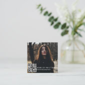 Square Modern Photography Visitekaartje met QR Co (Staand voorkant)