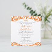 Square Oranje Damask Monogram Wedding Invitation Kaart (Staand voorkant)